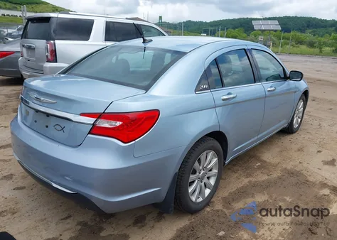 2013 Chrysler 200 Limited z USA, uszkodzony, nr VIN 1C3CCBCG0DN524593